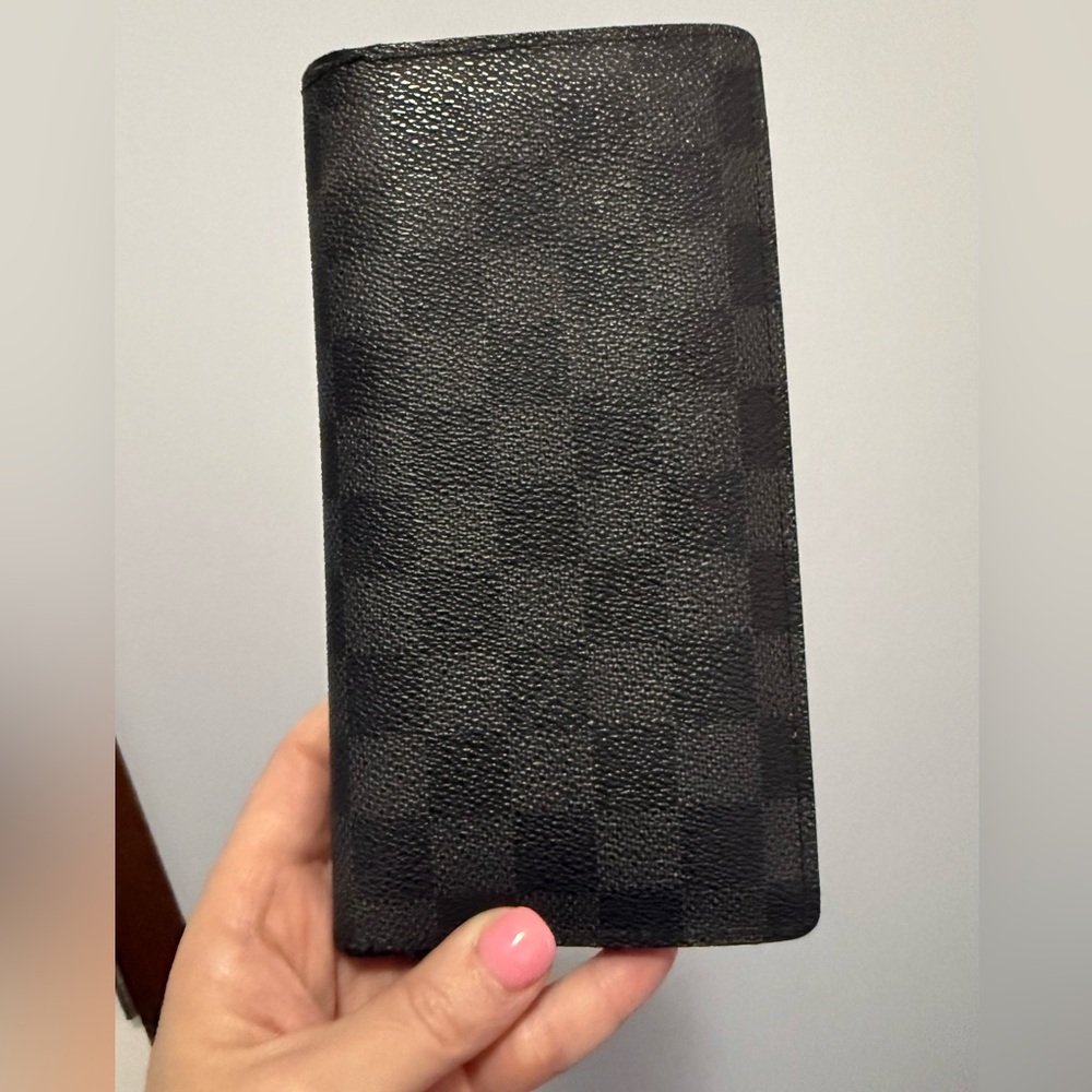 Louis Vuitton Damier Graphite Brazza Wallet